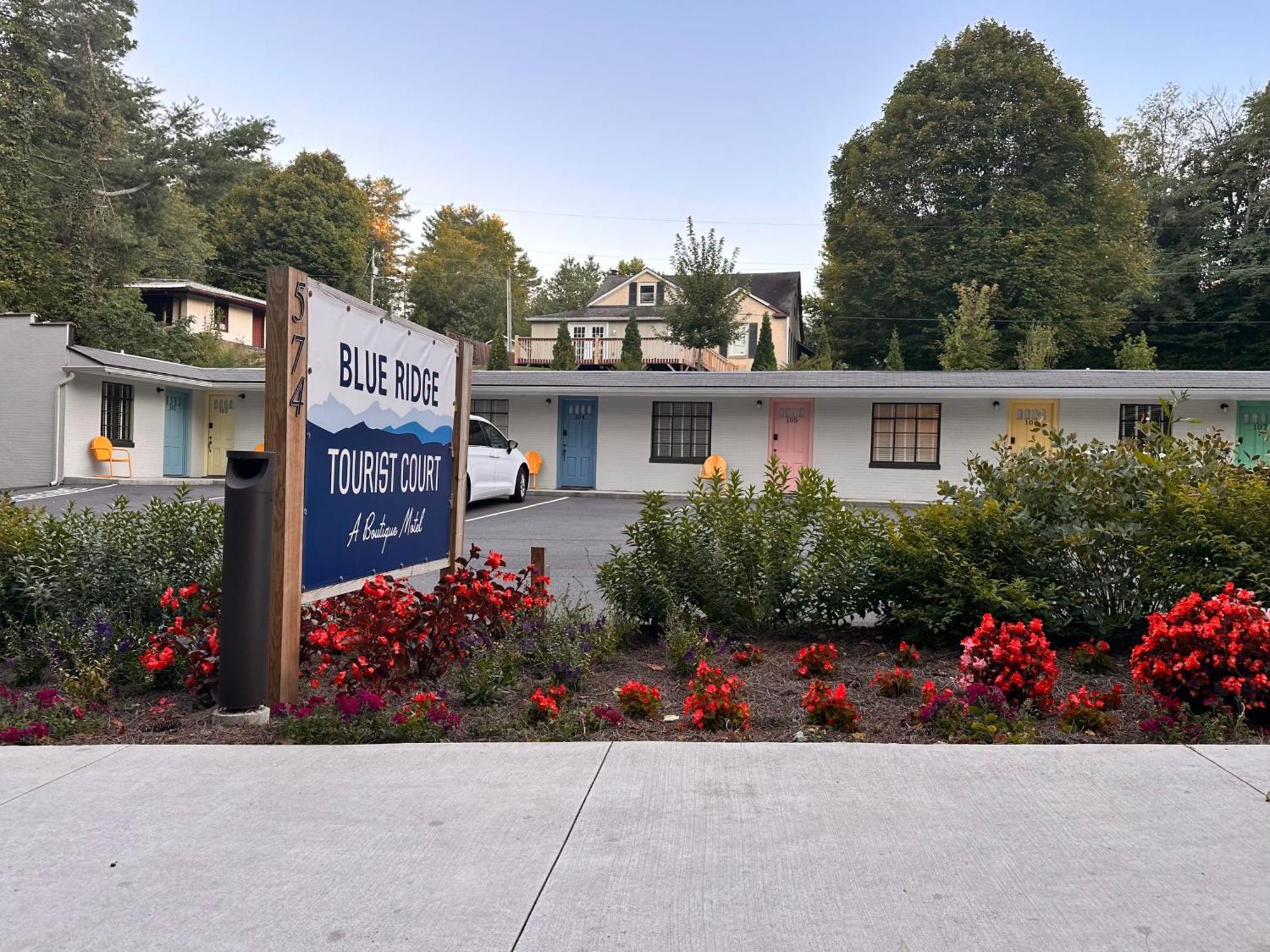 布恩 Blue Ridge Tourist Court汽车旅馆 外观 照片